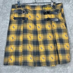 Wizarding World of Harry Potter Large Skirt Hufflepuff Yellow Plaid Pleated
